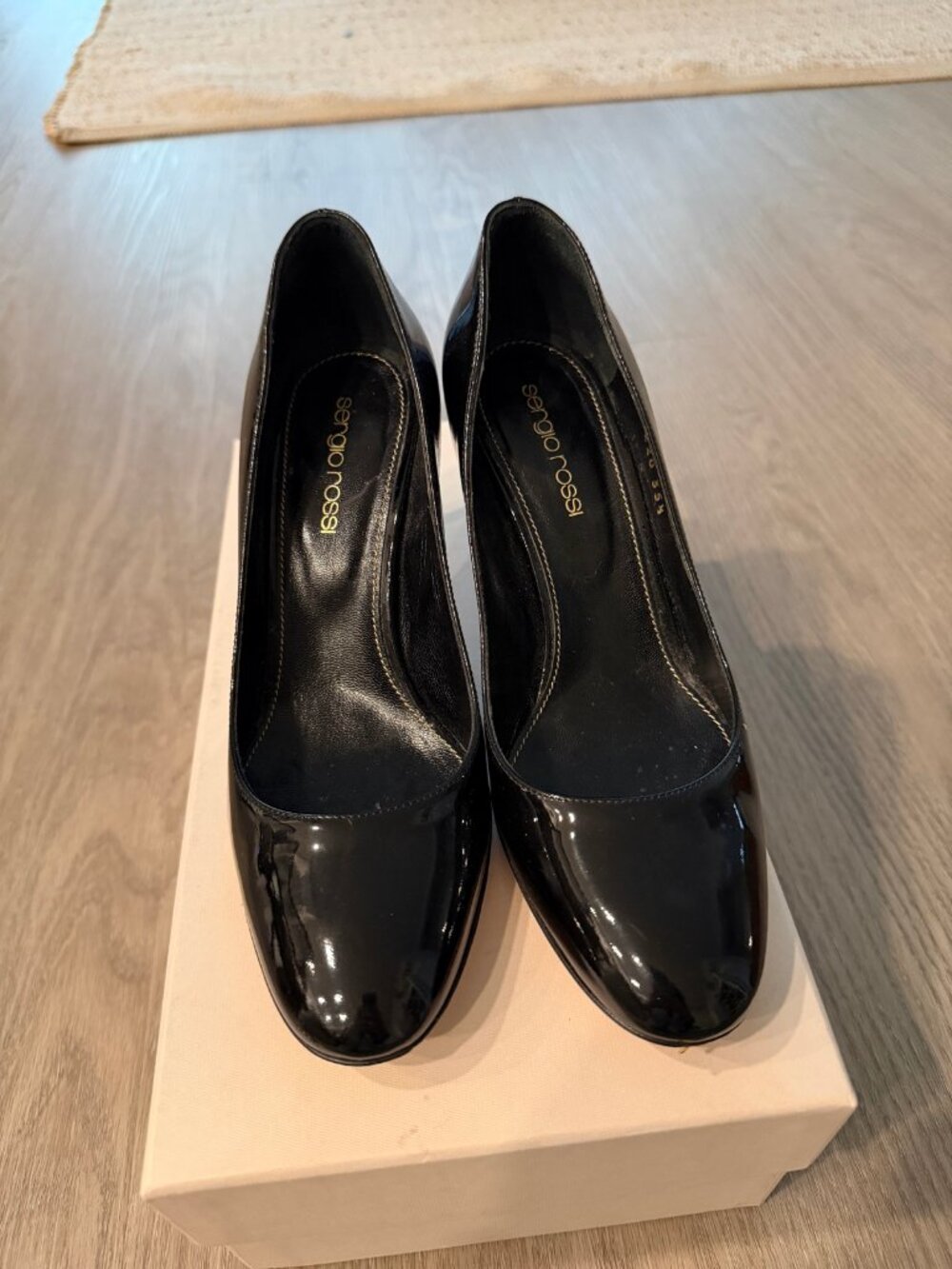 Sergio Rossi Black Patent Leather Pumps EU 35.5